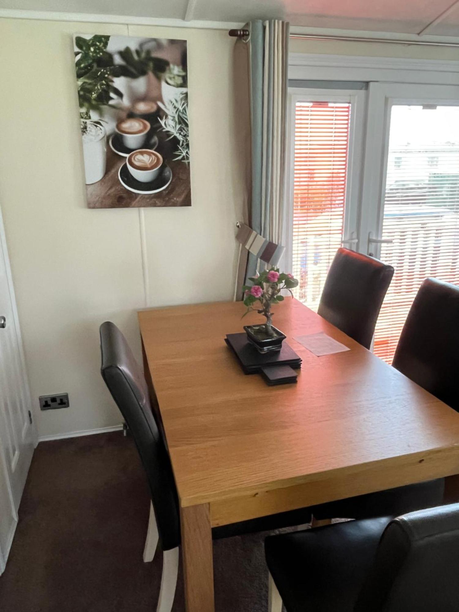 40a Oak Village- 2 Bedroom On Grange Leisure Park *